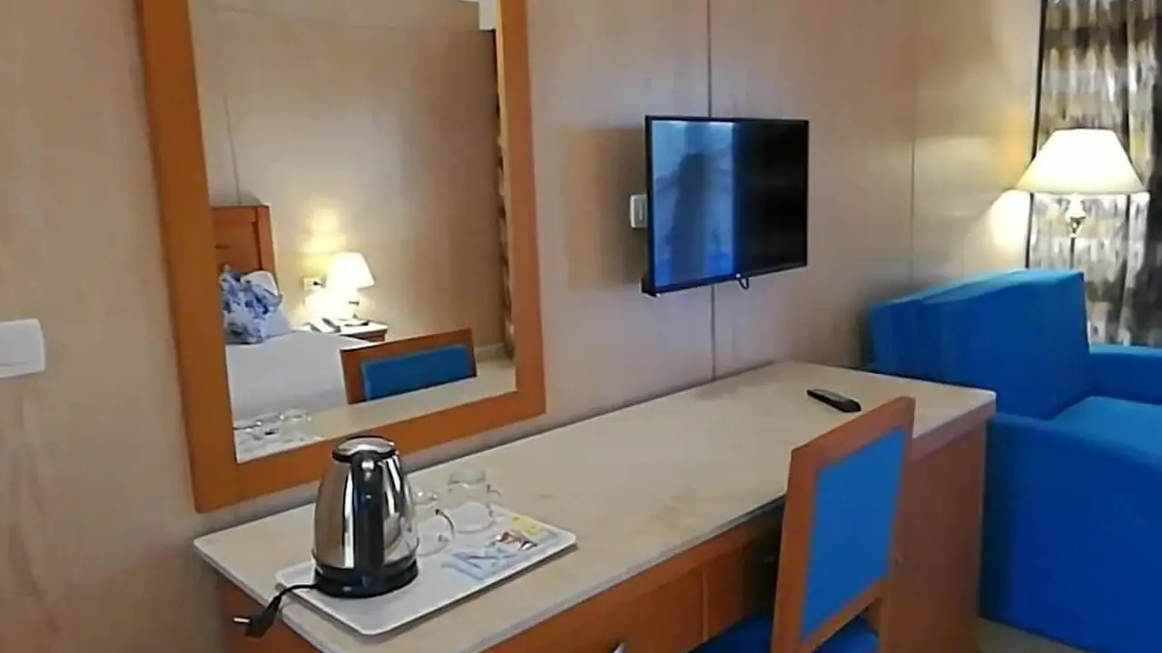 الفندق فلو سبكتروم ريزورت سهل حشيش - سهل حشيش